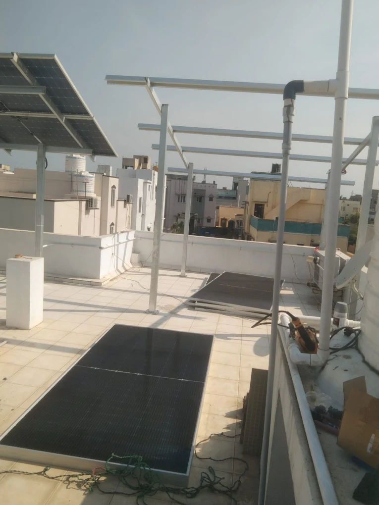 Steel mounting structure on a residential terrace